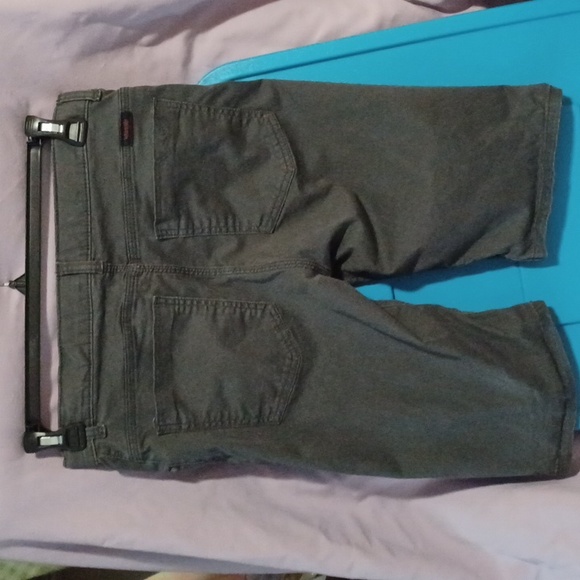 Wrangler boys 18 regular shorts dark Gray - Picture 2 of 4